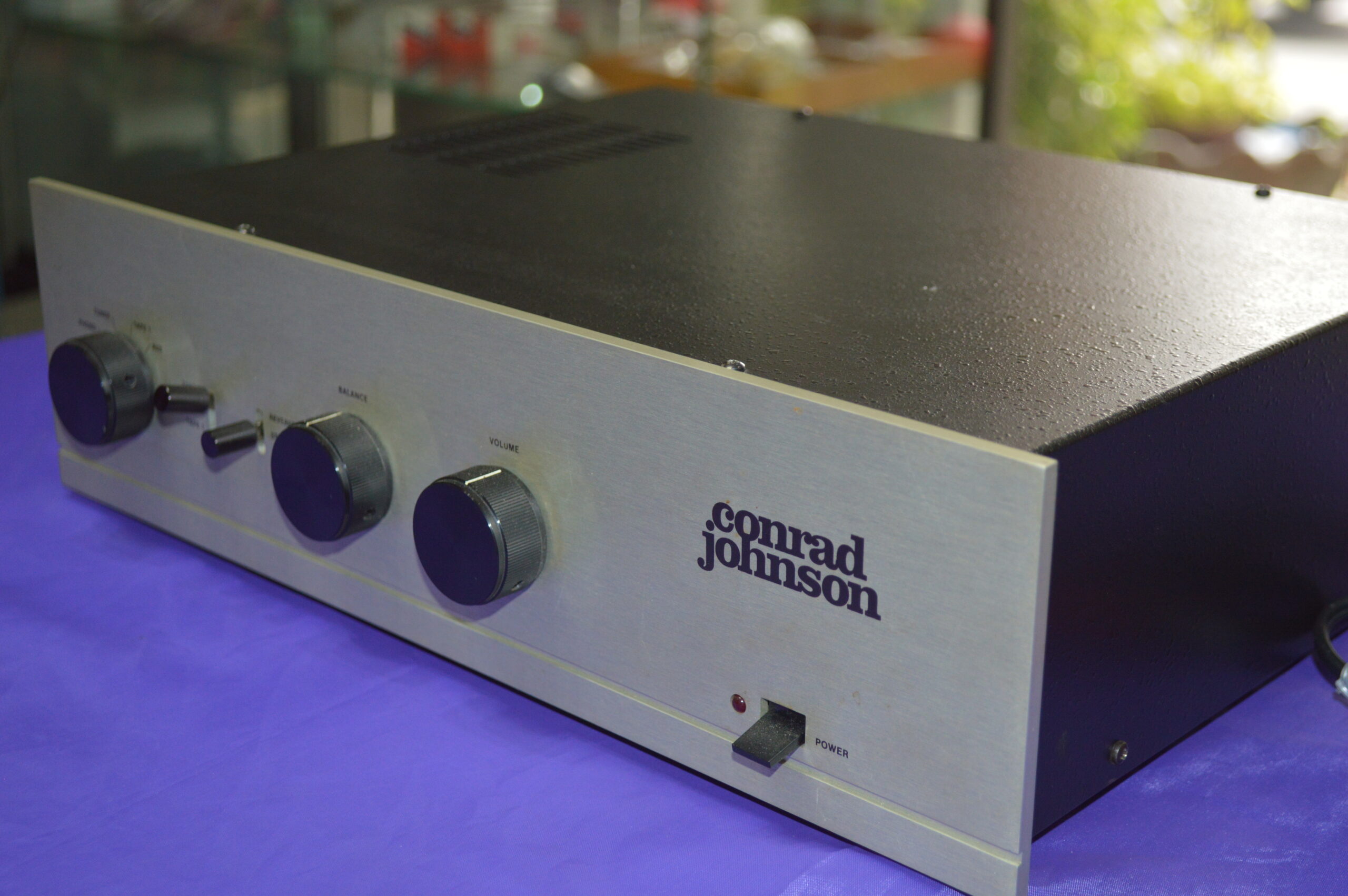 Conrad Johson PV2
